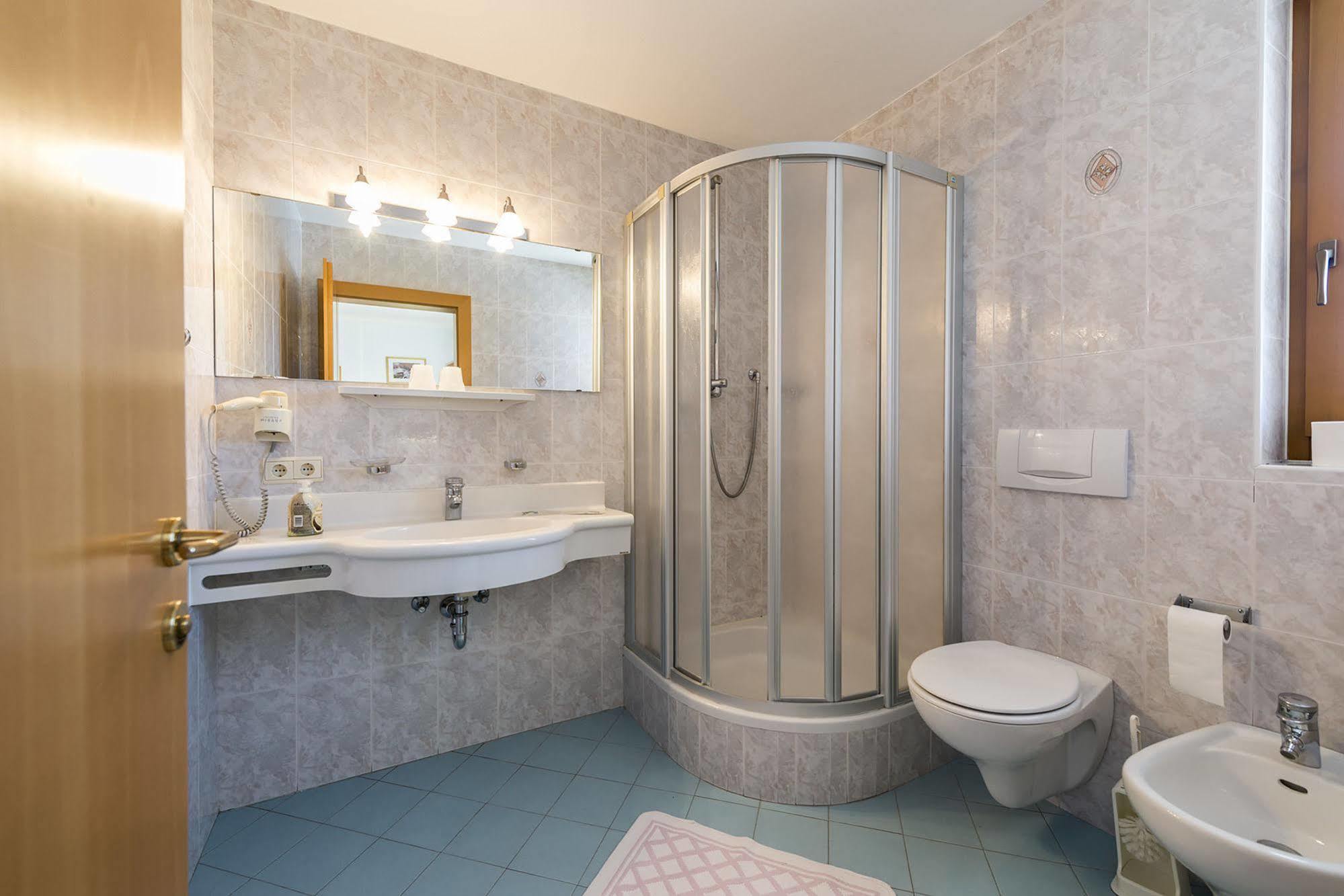 Hotel Alpenfrieden Маранца Екстериор снимка